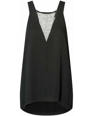 Rabens Saloner Top negro con escote en v y panel de red