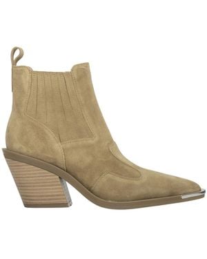 ESTRO Cowboy & Biker Boots - Natural
