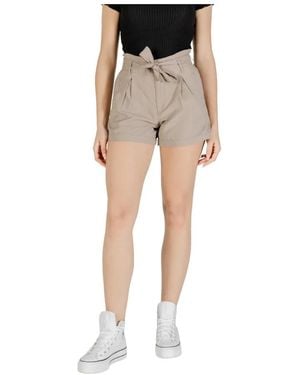 ONLY Plissierte Gürtelshorts - Grau