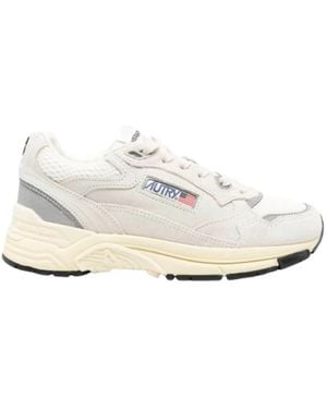 Autry Trainers - White
