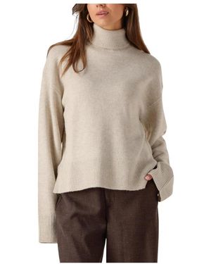 Envii Turtlenecks - Bruin