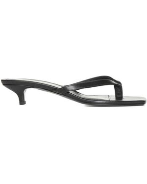TOTEME Schoenen ,Zwart ,Zwarte Leren Teenslippers - Wit