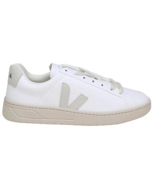 Veja Trainers - White
