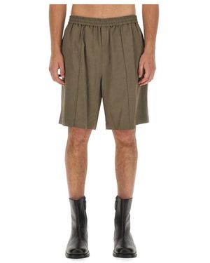 Helmut Lang Pintucked Elasticated Bermuda Shorts - Grün