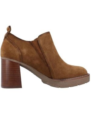 Carmela Heeled Boots - Bruin