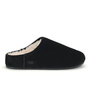 UGG Slippers - Black
