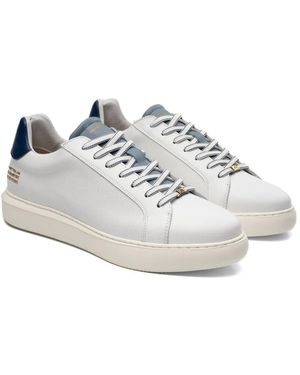 Ambitious Eclipse Perforierter Sneaker - Weiß