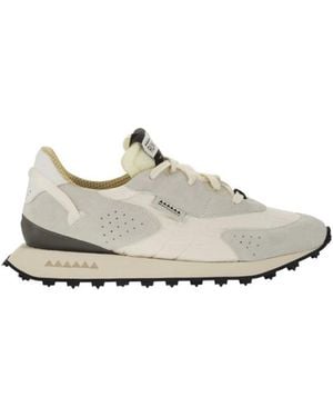 RUN OF Trainers - White
