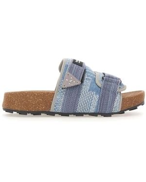 Flower Mountain Sliders - Blue