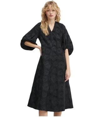 Stine Goya Midi Dresses - Negro