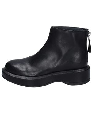 Moma Ankle Boots - Black
