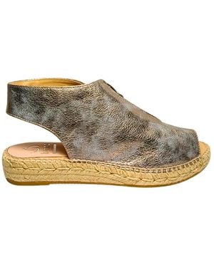 Kanna Flat Sandals - Gray