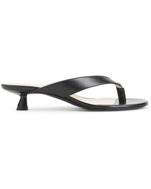 Stuart Weitzman Rio Sleek Sandal 35 - Black