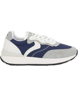 Voile Blanche Blaue Sneaker Stilvolles Design