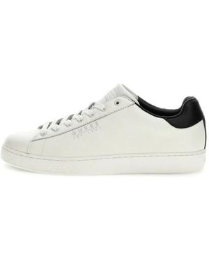 Guess Weiße Sneakers