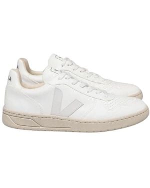 Veja Trainers - White