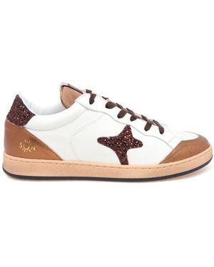 AMA BRAND Trainers - White