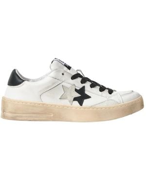 2Star Trainers - White