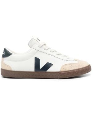 Veja Trainers - White