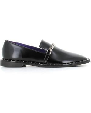 Stella McCartney Schwarze sandalen aus eco-leder mit quadratischer zehenpartie und recycelter silberner messingkette