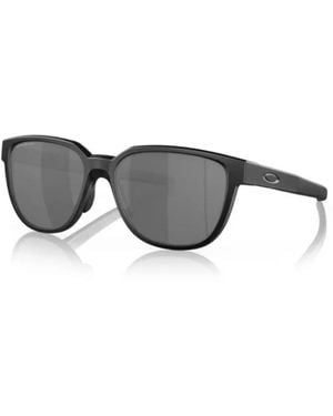 Oakley Sunglasses - Grey