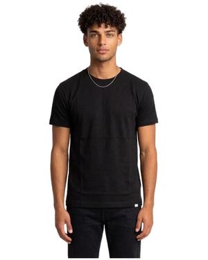 Heskimo T-Shirts - Black