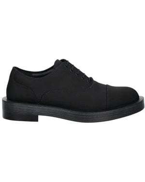 Clarks Laced Schuhe - Schwarz
