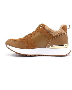 Guess Trainers - Brown