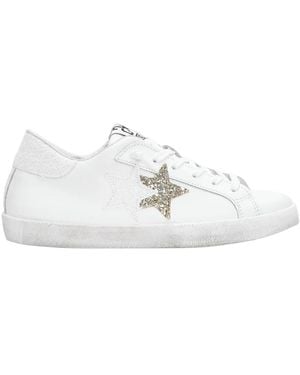 2Star Trainers - White