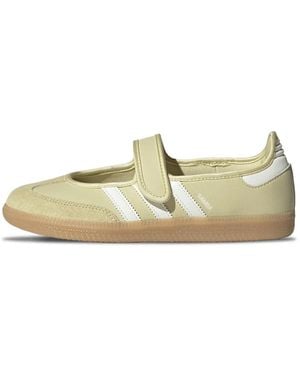 adidas Outdoor Shoes - Neutro