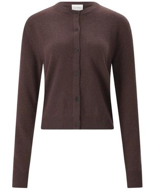 Closed Crewneck Vest - Bruin