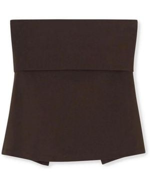 Closed Sleeveless Top - Bruin