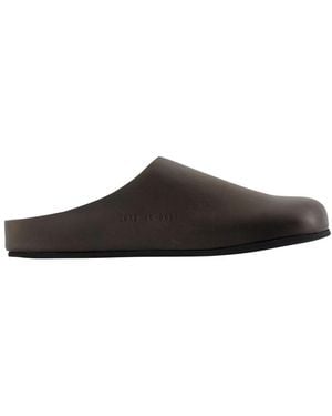 Common Projects Mules - Brown