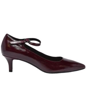 Carmens Court Shoes - Brown
