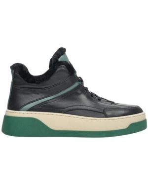 ESTRO Trainers - Green