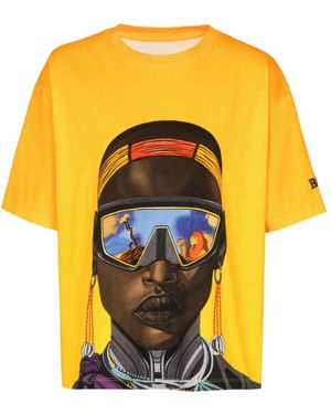 Balmain Relaxed T-Shirt Met Nika Mtwana Print - Geel