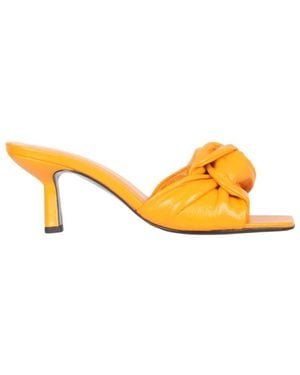 BY FAR Schoenen ,Oranje ,Leer Curve Muiltjes Met Hak - Geel