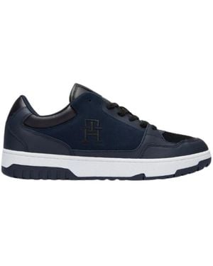 Tommy Hilfiger Blaue Sneakers Für Einen Stylischen Look