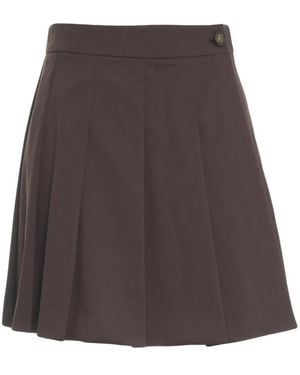 Kaos Short Skirts - Marrón
