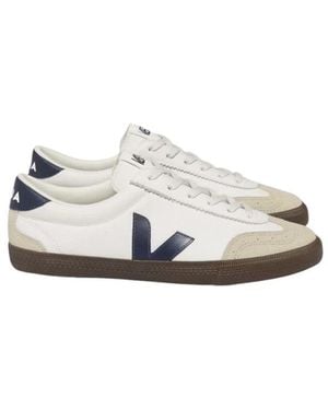 Veja Trainers - White