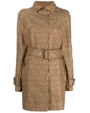 Versace Jassen ,All-Over Logo Print Trenchcoat - Naturel