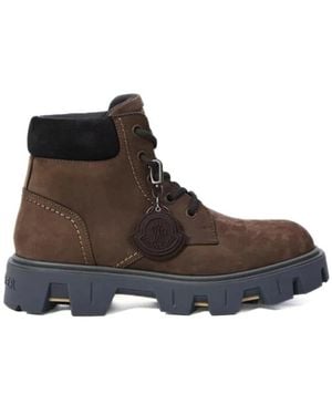 Moncler Lace-Up Boots - Marrón