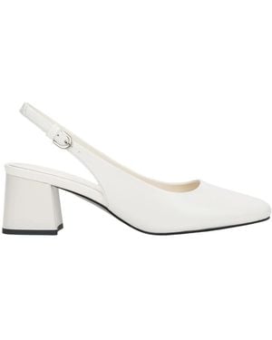 ESTRO Court Shoes - White