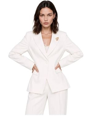 Kocca Jassen ,Wit ,Leer Enkelrijige Blazer Met Broche