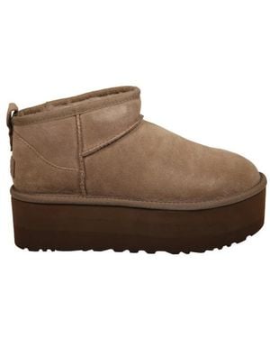 UGG Schoenen ,Wol Classic Ultra Mini Platform Boot - Bruin