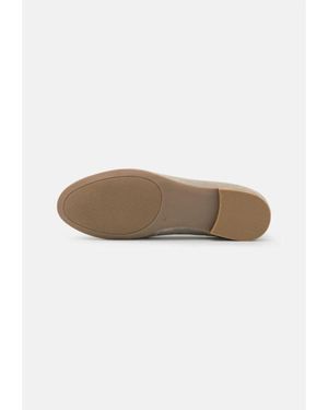 Caprice Eleganter Grüner Slip-On Schuh - Natur