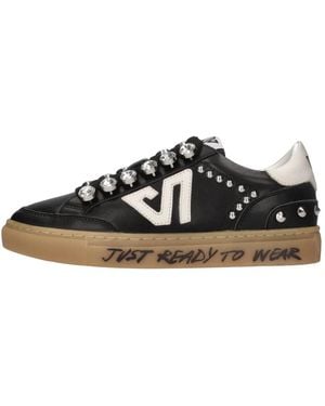 Emanuélle Vee Trainers - Black
