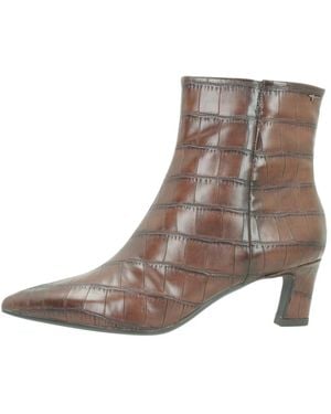 Tamaris Heeled Boots - Marrón