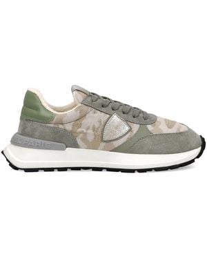 Philippe Model Trainers - Grey