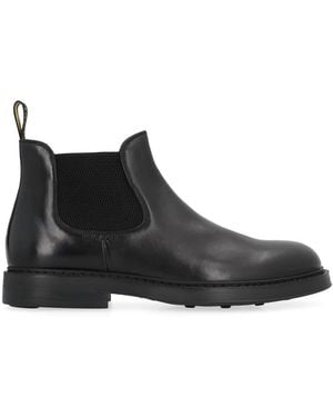 Doucal's Chelsea Boots - Black